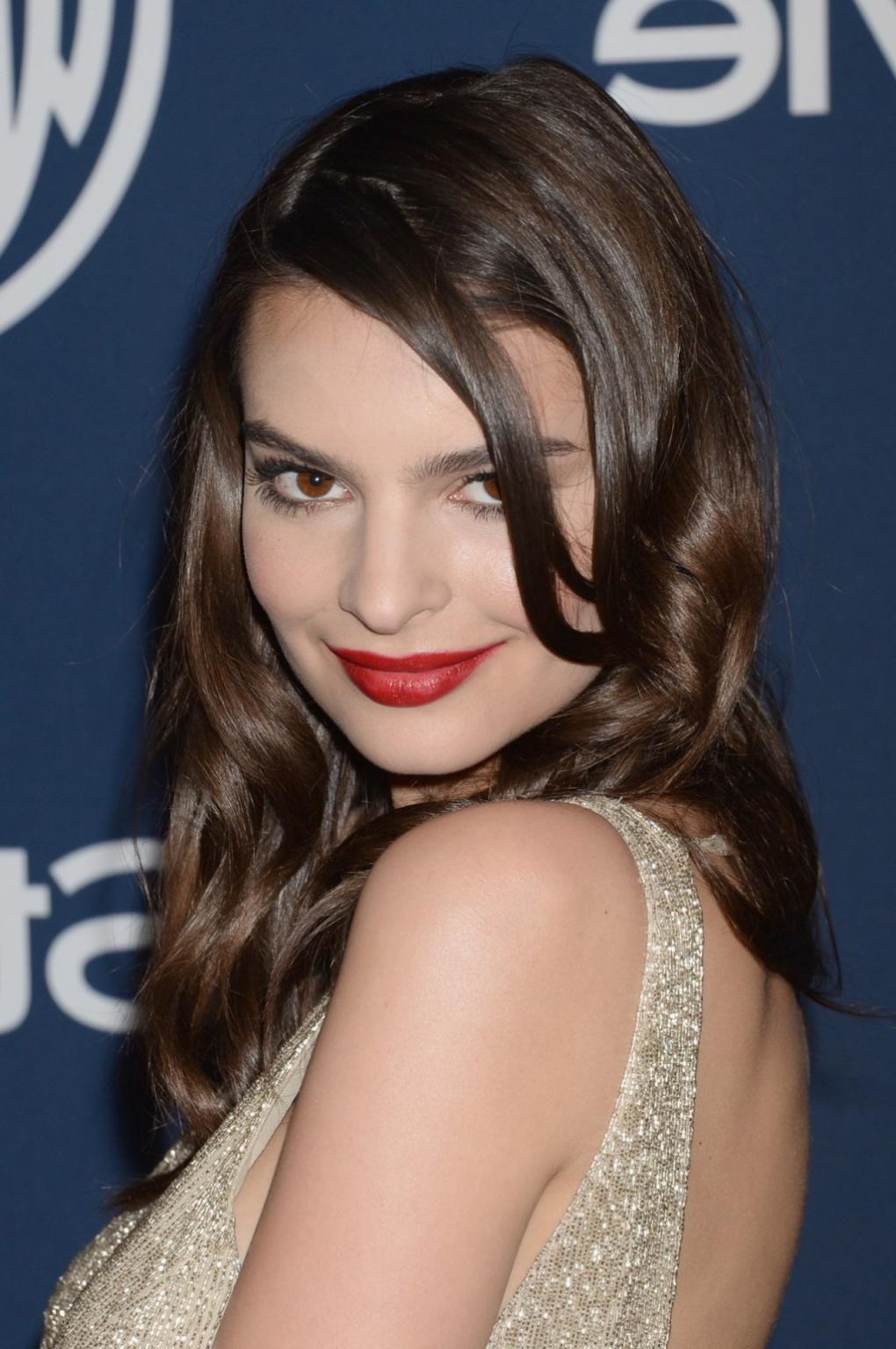 16P Emily Ratajkowski showing huge cleavage at the InStyle  Warner Bros. Golden Glob