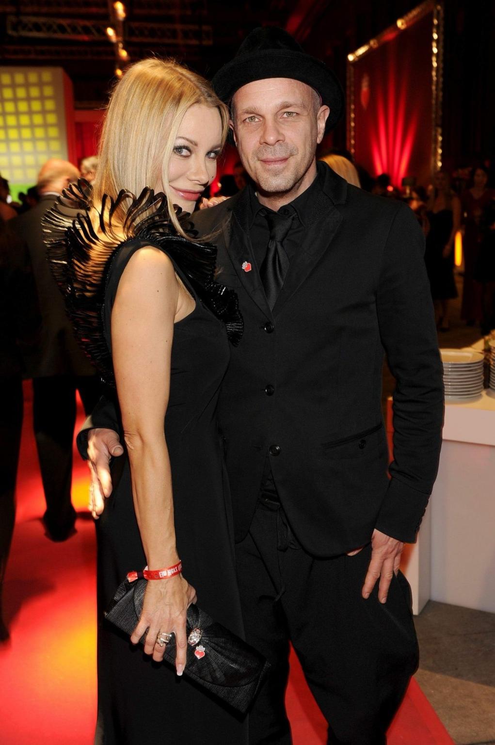 7P Xenia Seeberg showing big cleavage in gorgeous black dress at A Heart for Ki.s G