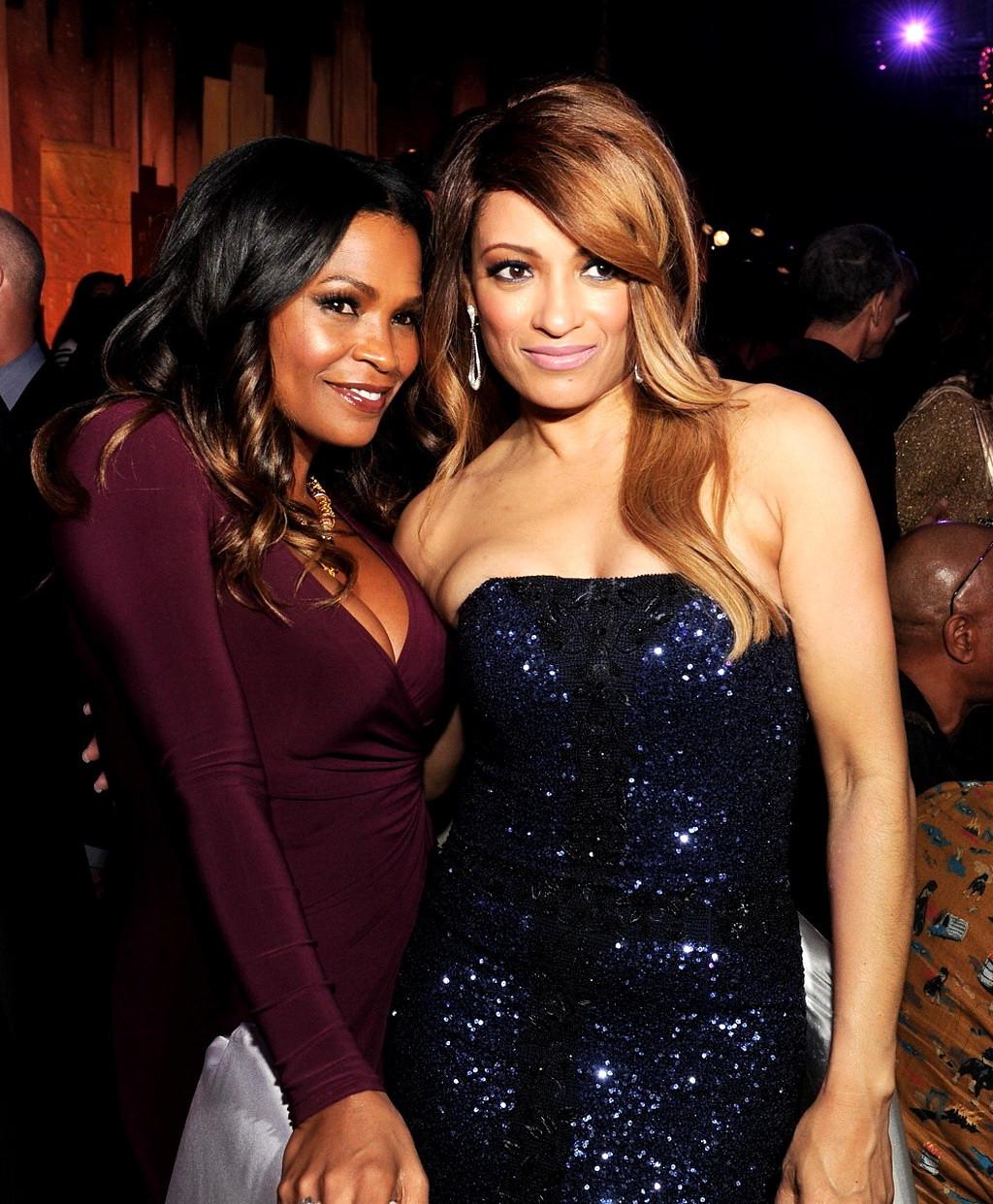 16P Nia Long showing huge cleavage at 'The Best Man Holiday' premiere in LA