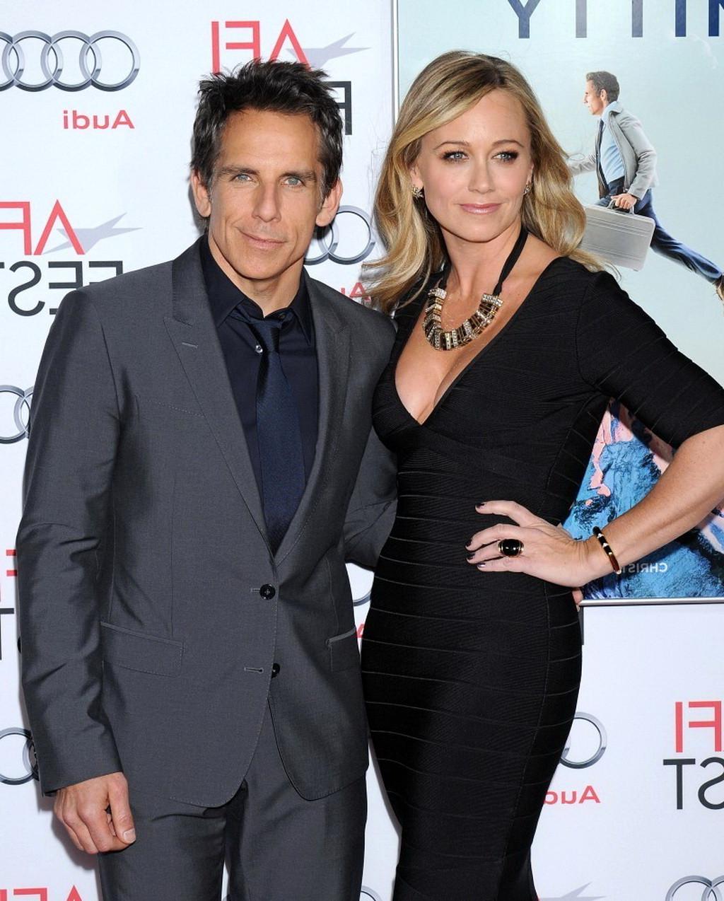 16P Christine Taylor showing huge cleavage at 'The Secret Life of Walter Mitty' scre