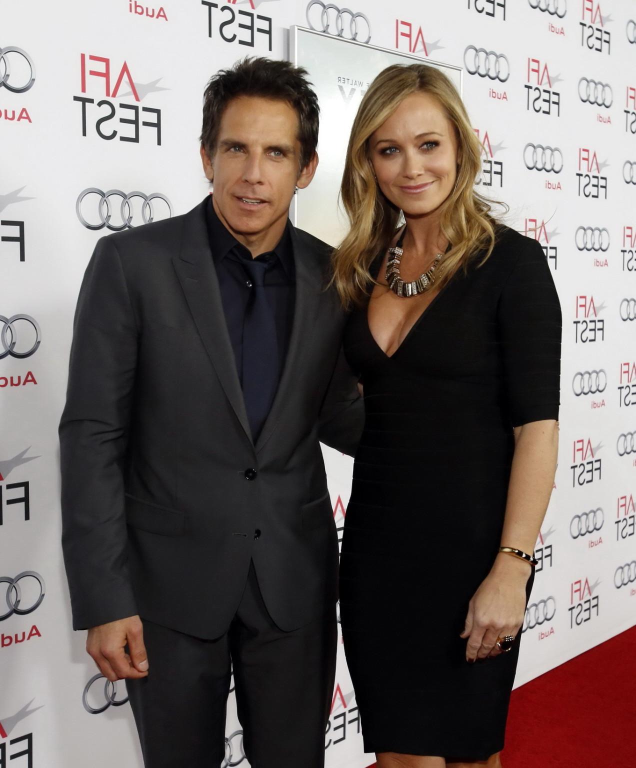 16P Christine Taylor showing huge cleavage at 'The Secret Life of Walter Mitty' scre