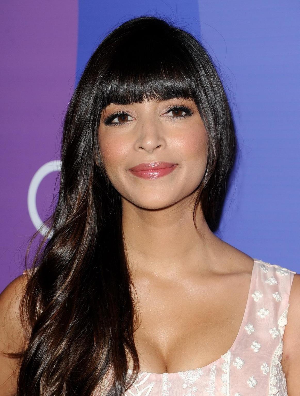 16P Hannah Simone showing cleavage at the Variety's 5th Annual Power of Women event 
