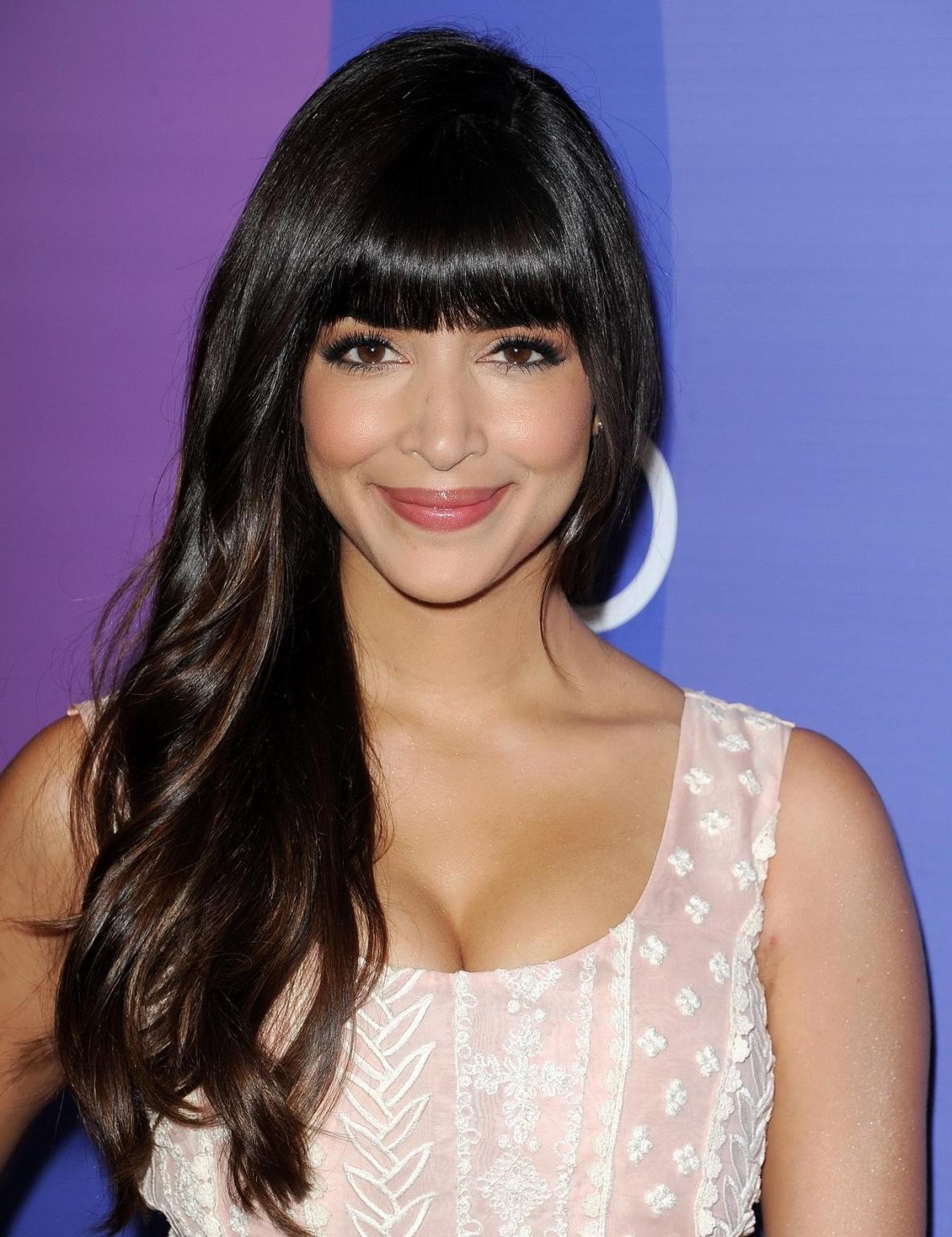 16P Hannah Simone showing cleavage at the Variety's 5th Annual Power of Women event 