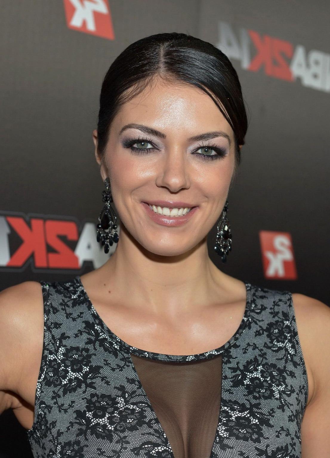16P Adrianne Curry braless showing huge see-through cleavage at the NBA 2K14 premier