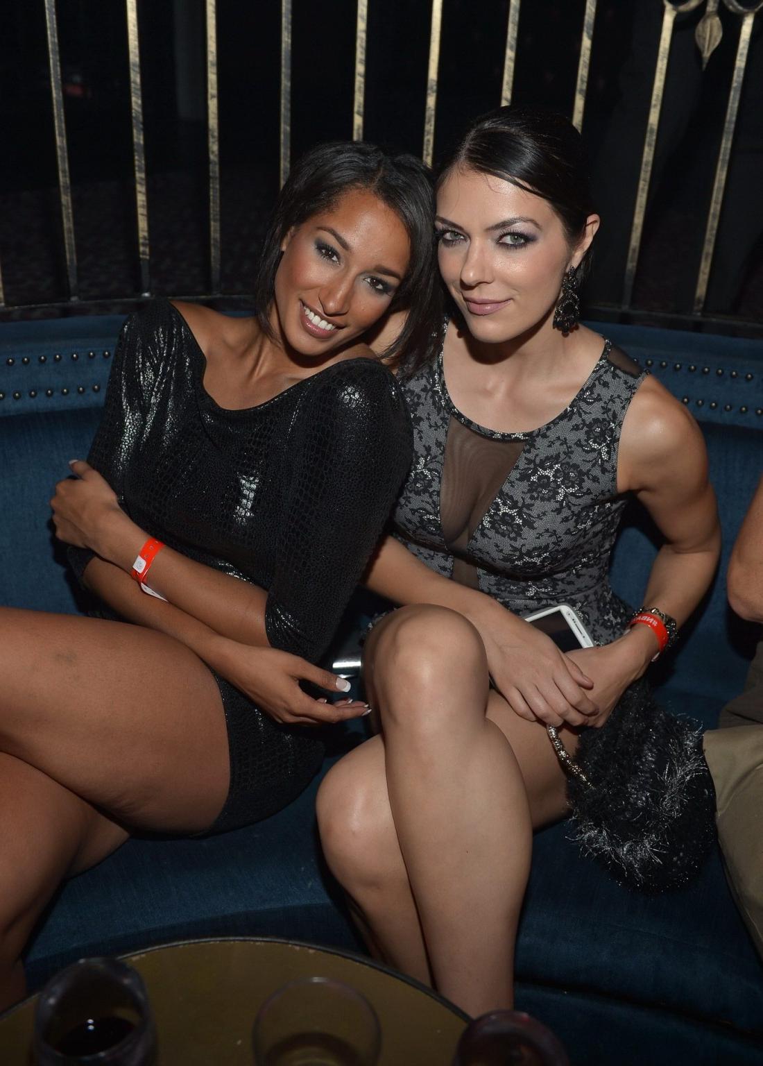 16P Adrianne Curry braless showing huge see-through cleavage at the NBA 2K14 premier