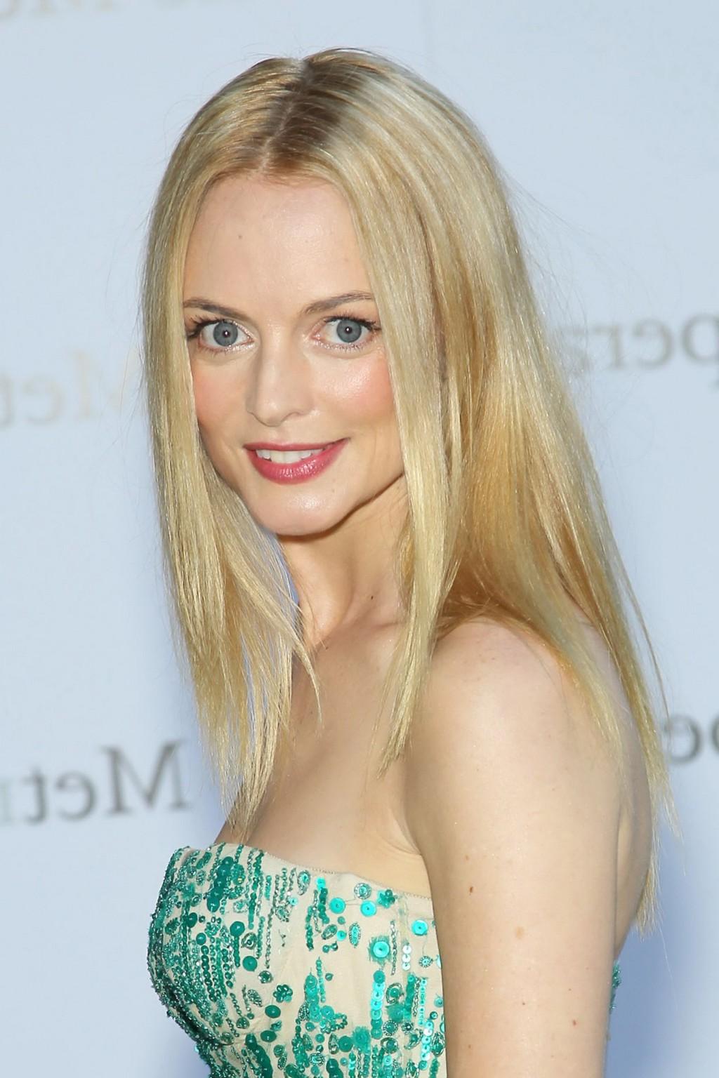 16P Heather Graham showing big cleavage in a tube mermaid design dress at the Metrop