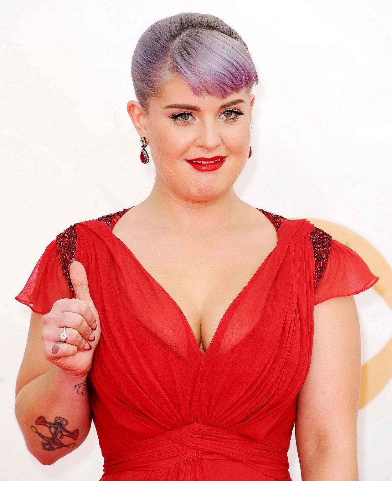 16P Chubby Kelly Osbourne showing huge cleavage at the 65th annual Primetime Emmy Aw