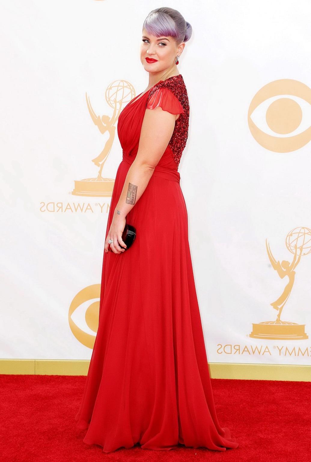16P Chubby Kelly Osbourne showing huge cleavage at the 65th annual Primetime Emmy Aw