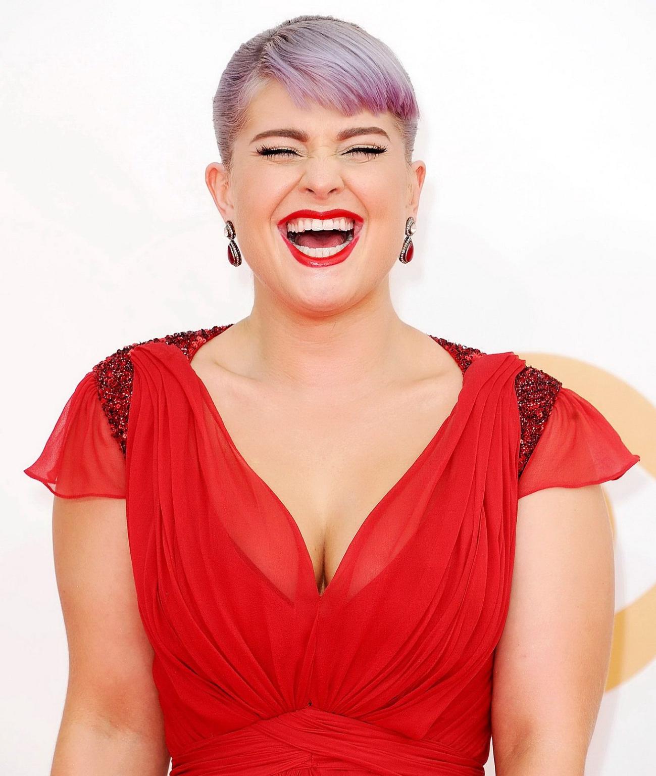 16P Chubby Kelly Osbourne showing huge cleavage at the 65th annual Primetime Emmy Aw