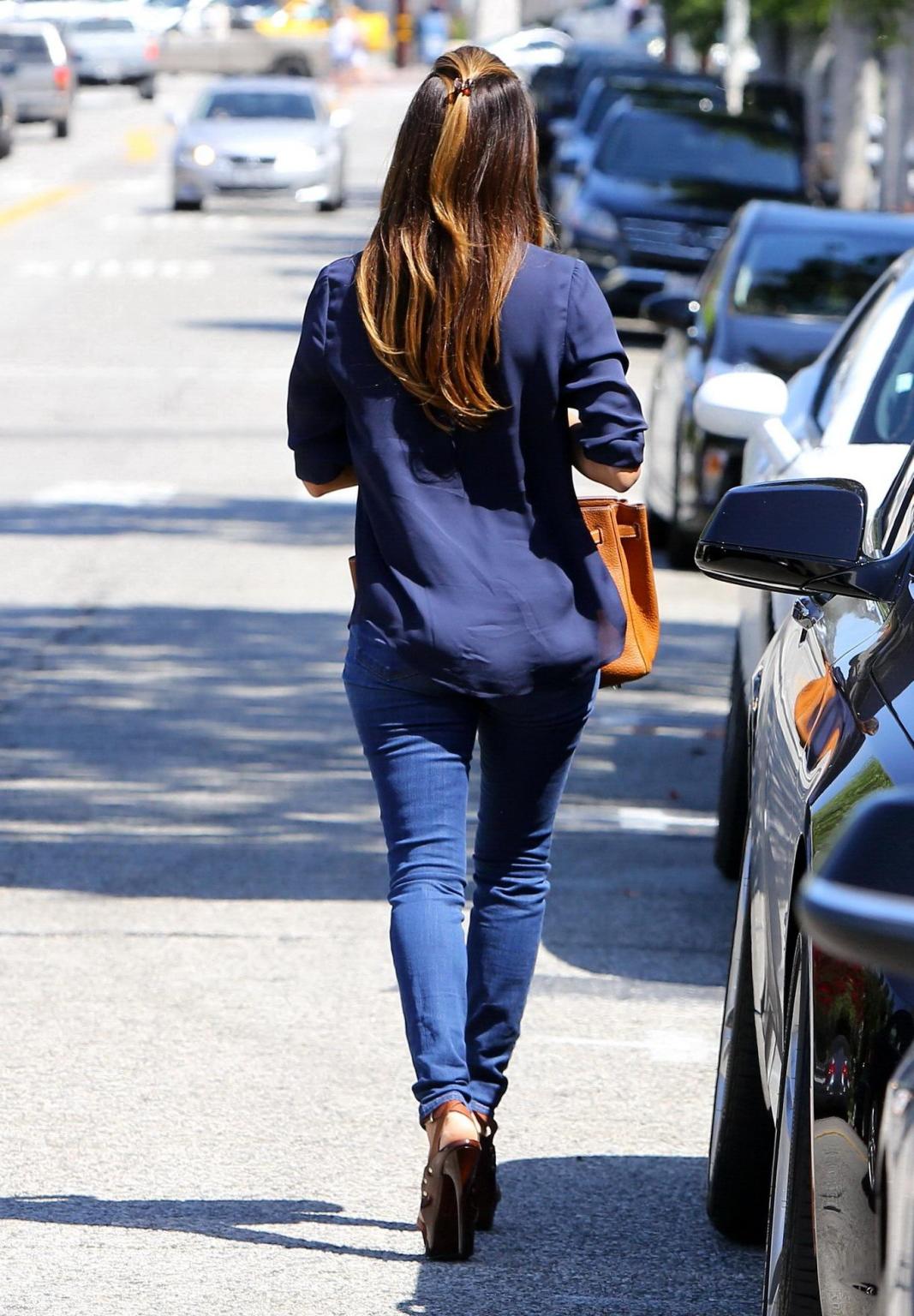 16P Eva Longoria showing cleavage  booty out in Los Angeles