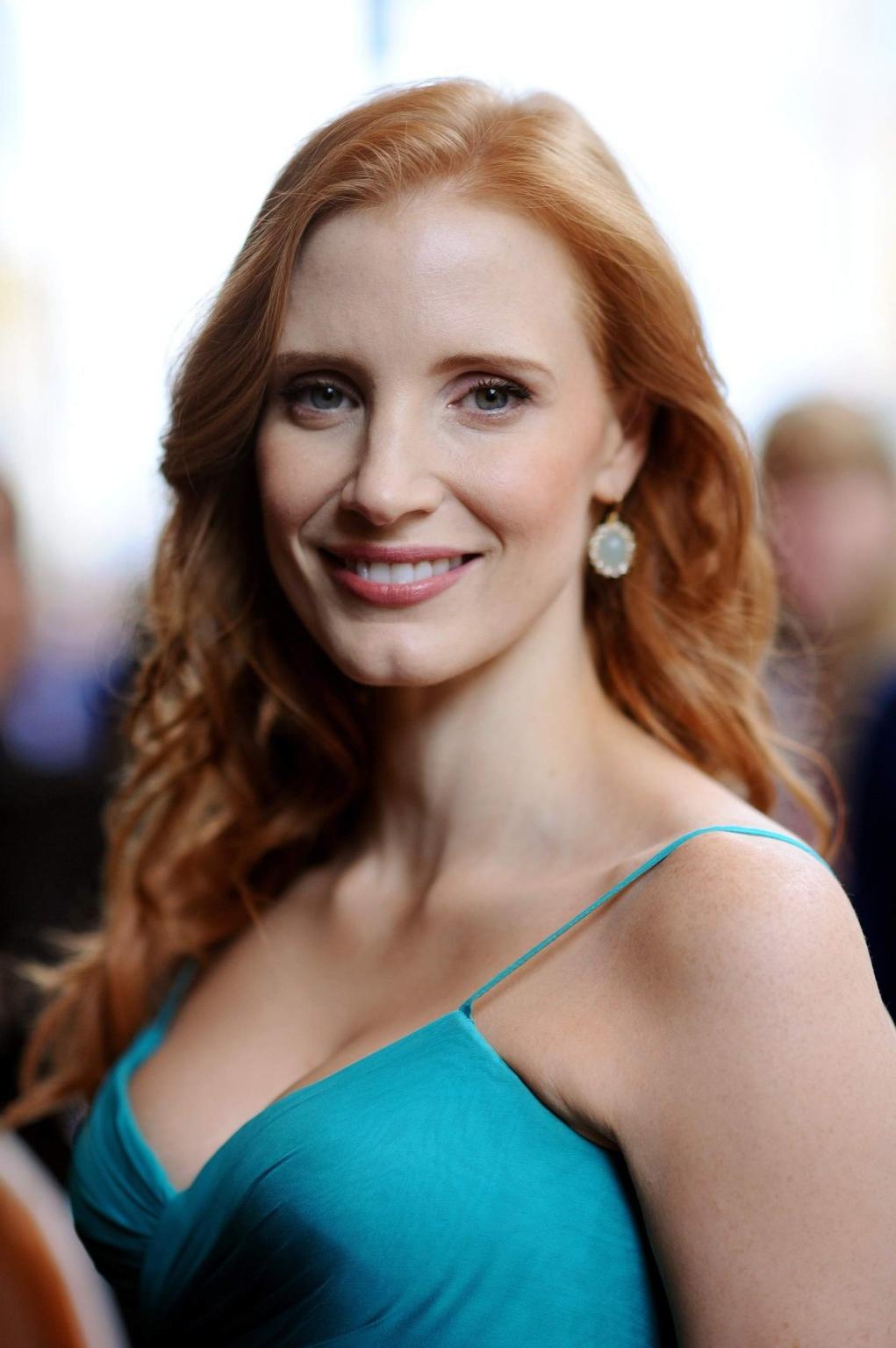 16P Busty Jessica Chastain showing huge cleavage at the first TIFF screening of 'The