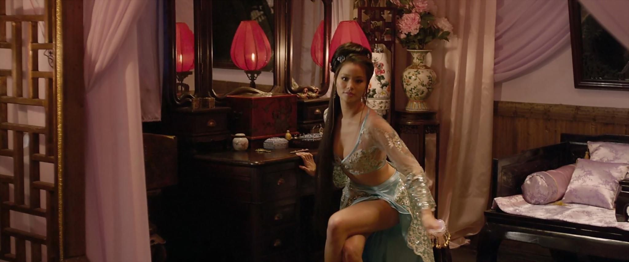 16P Jamie Chung upskirt and showing big cleavage at The Man With The Iron Fists caps