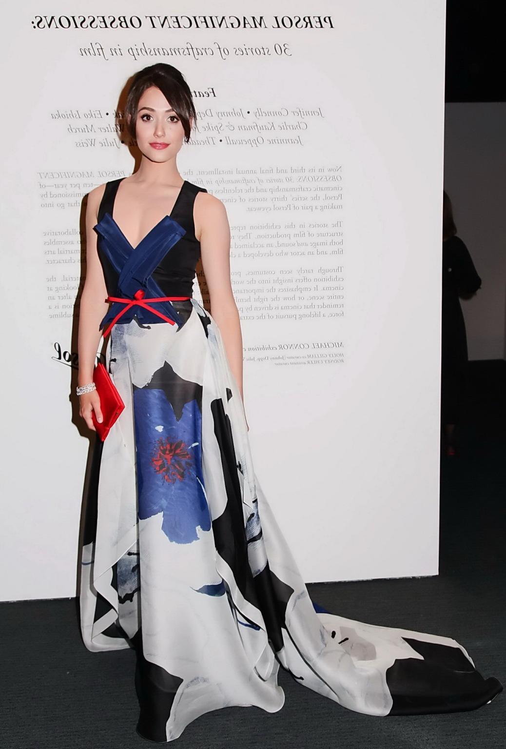 16P Emmy Rossum braless shows huge cleavage in a gorgeous floral dress at 2013 Perso