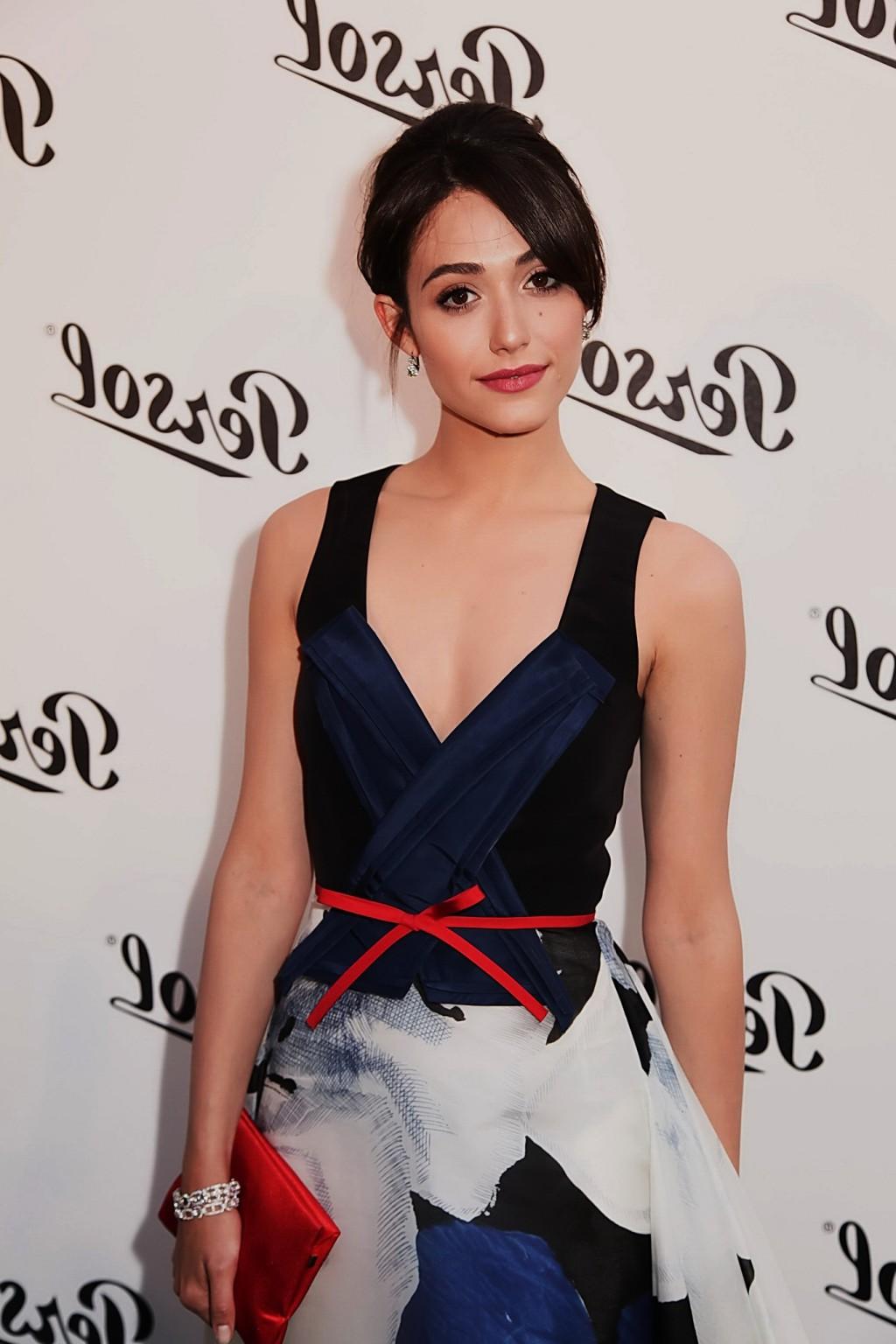 16P Emmy Rossum braless shows huge cleavage in a gorgeous floral dress at 2013 Perso