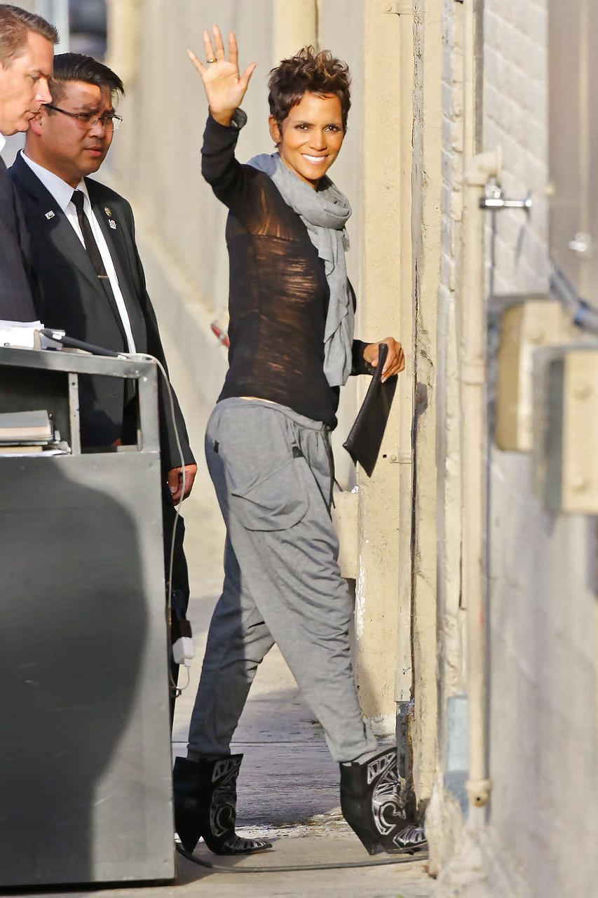 16P Halle Berry showing big boobs in huge cleavage on dress