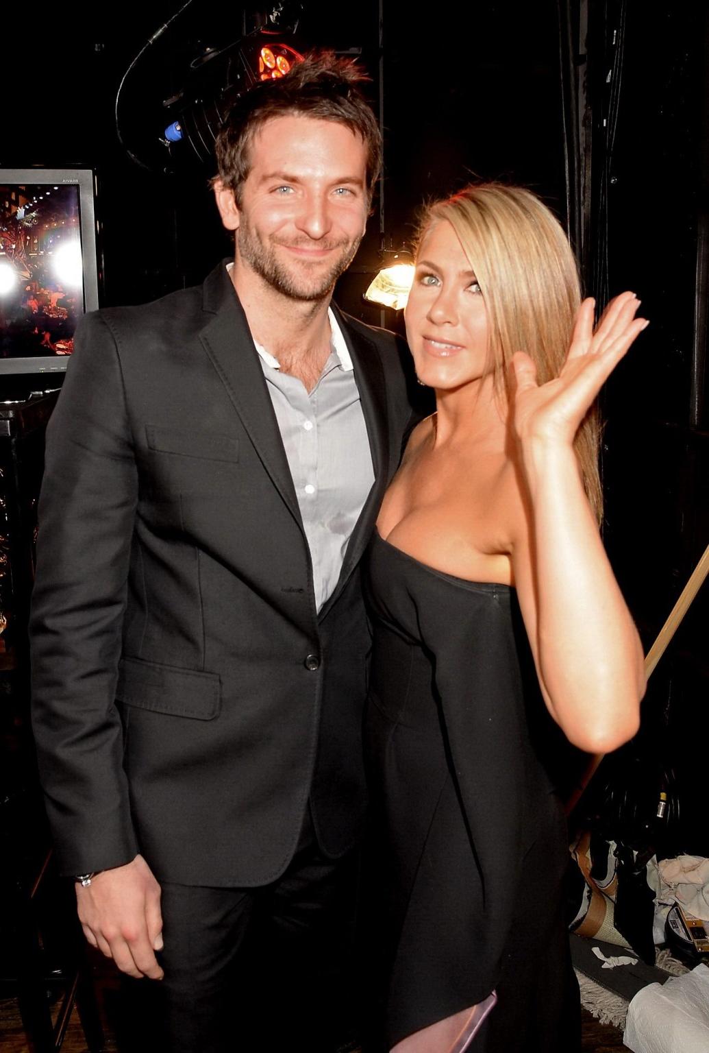 16P Jennifer Aniston shows huge cleavage wearing a black tube mini dress at the 2013