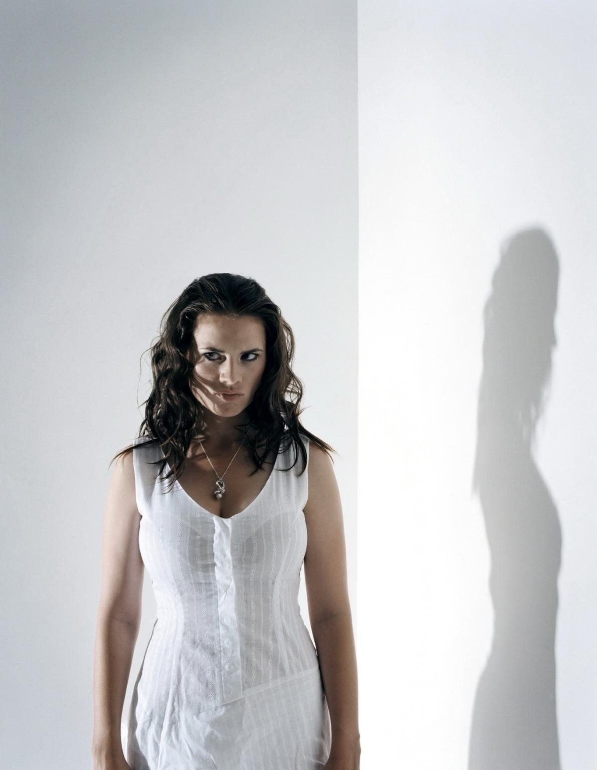 16P Hayley Atwell huge cleavage photoshoot taken in Perou back in 2007