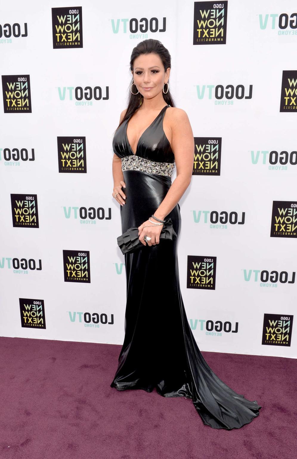 16P Jenni Farley showing huge cleavage at the NewNowNext Awards in LA