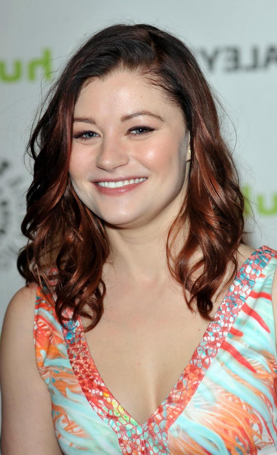 16P Emilie de Ravin showing cleavage at 'Once Upon A Time' photocall during PaleyFes