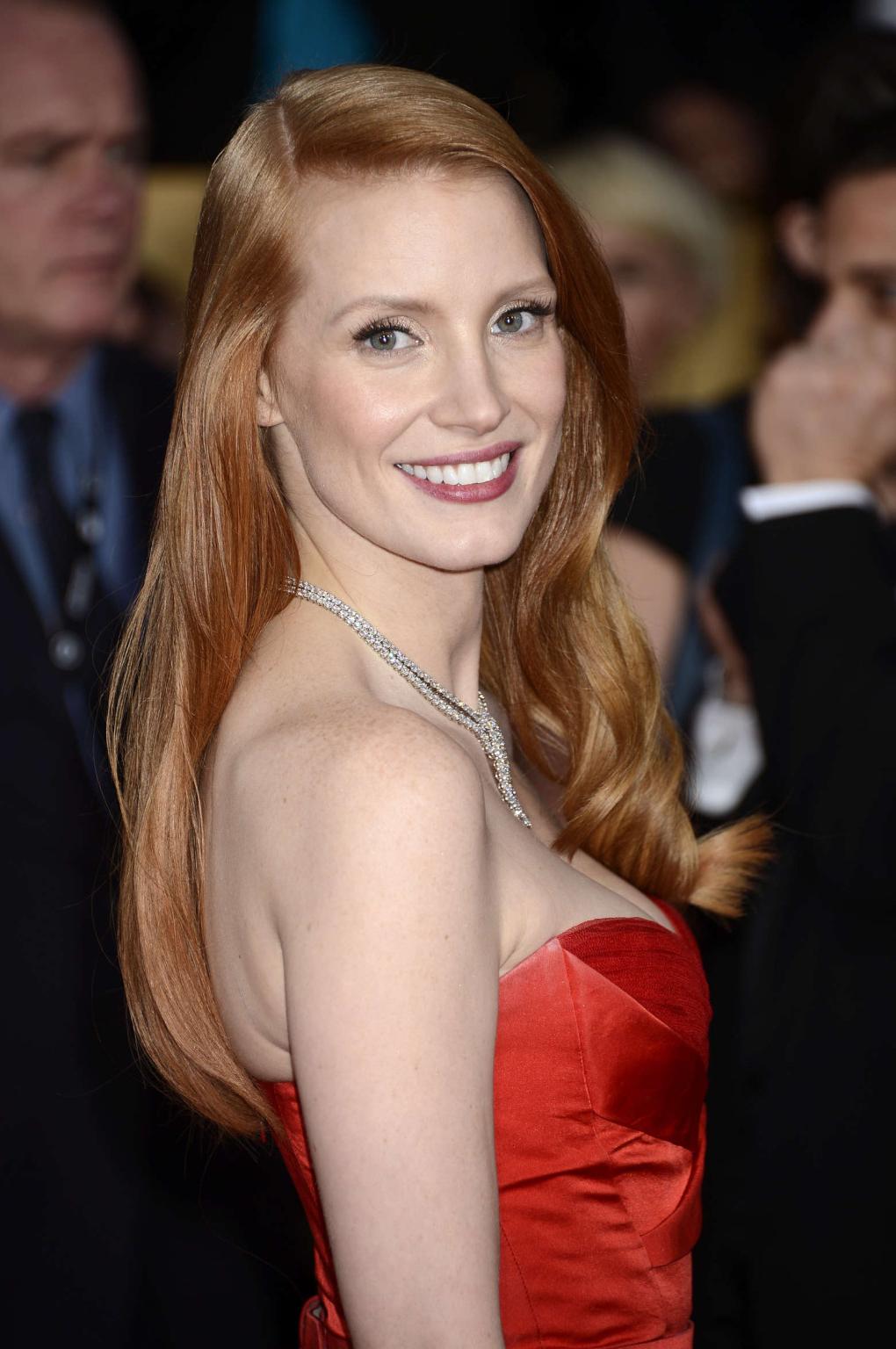 10P Jessica Chastain showing huge cleavage at the 19th Annual Screen Actors Guild Aw