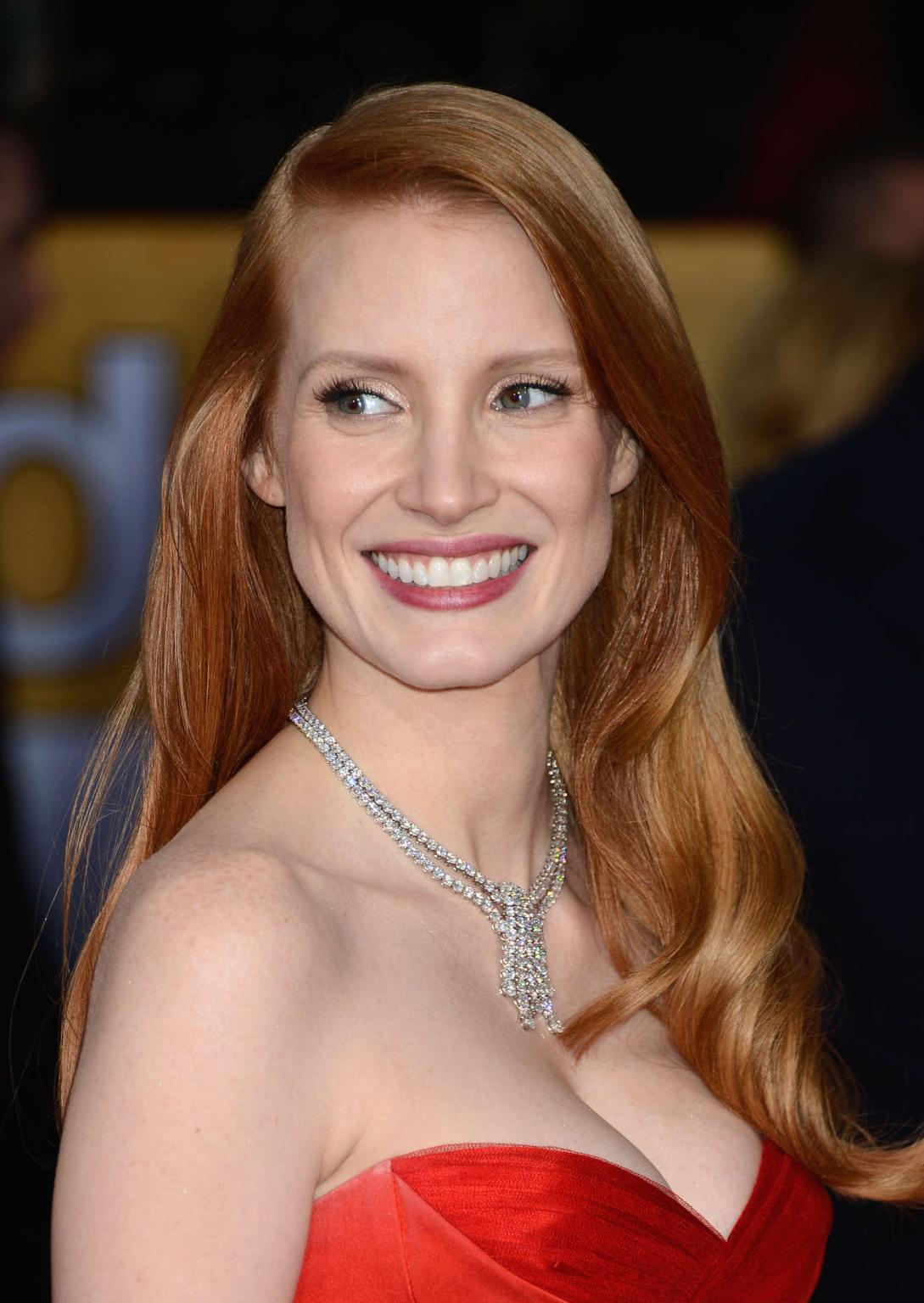 10P Jessica Chastain showing huge cleavage at the 19th Annual Screen Actors Guild Aw