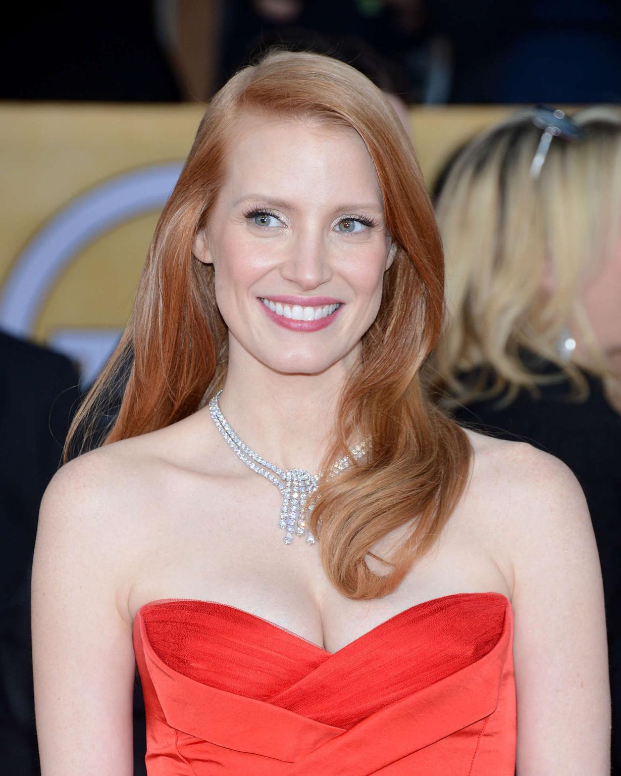 10P Jessica Chastain showing huge cleavage at the 19th Annual Screen Actors Guild Aw
