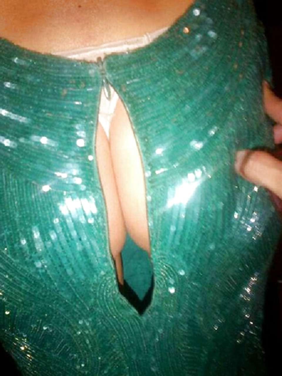 10P Sofia Vergara sexy nipple slip and huge boobs photos