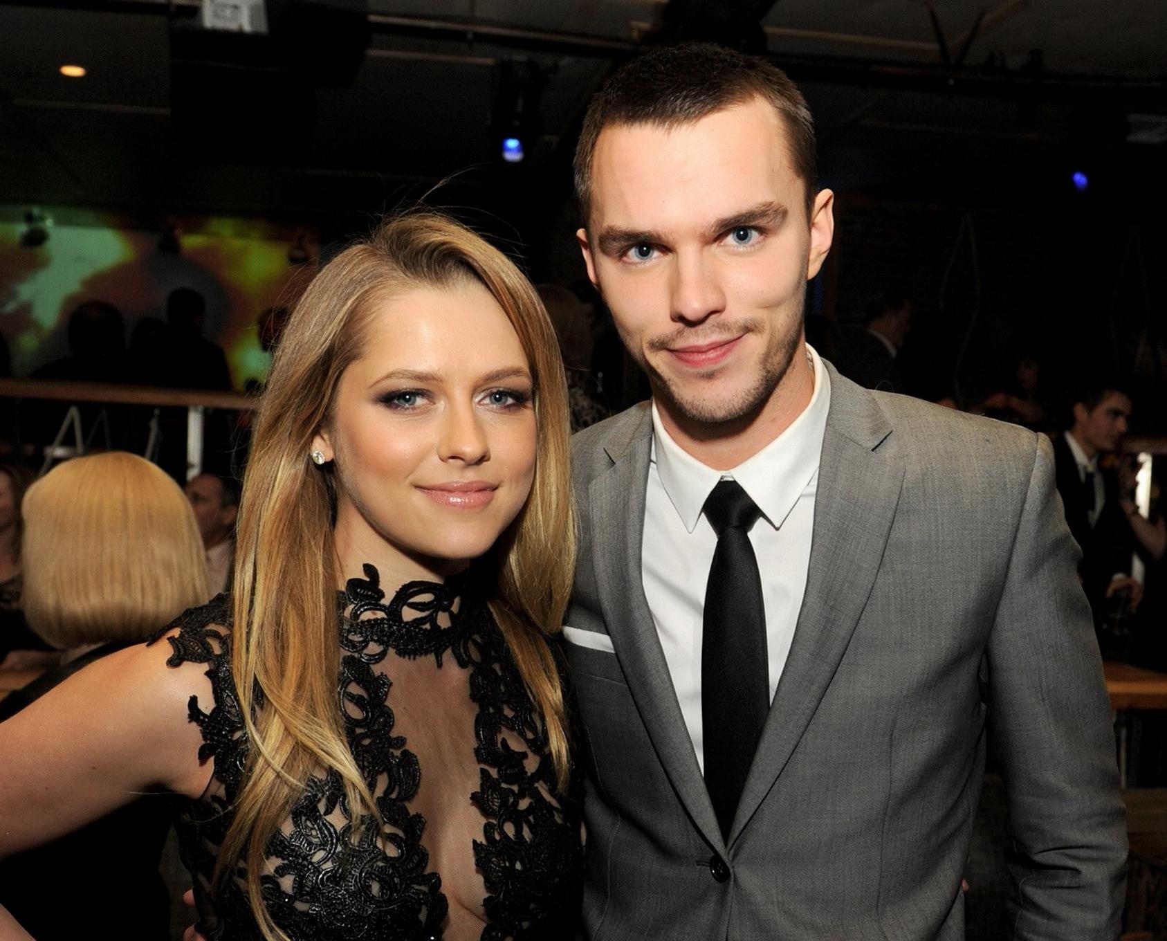 10P Teresa Palmer braless showing huge see-through cleavage at the Warm Bodies premi