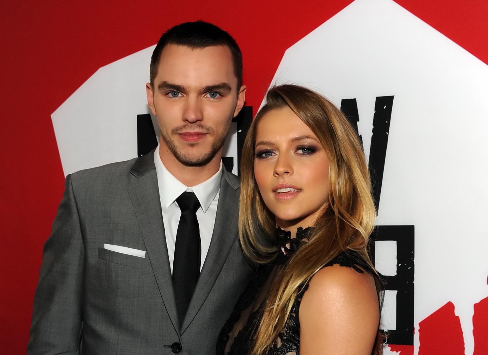 10P Teresa Palmer braless showing huge see-through cleavage at the Warm Bodies premi