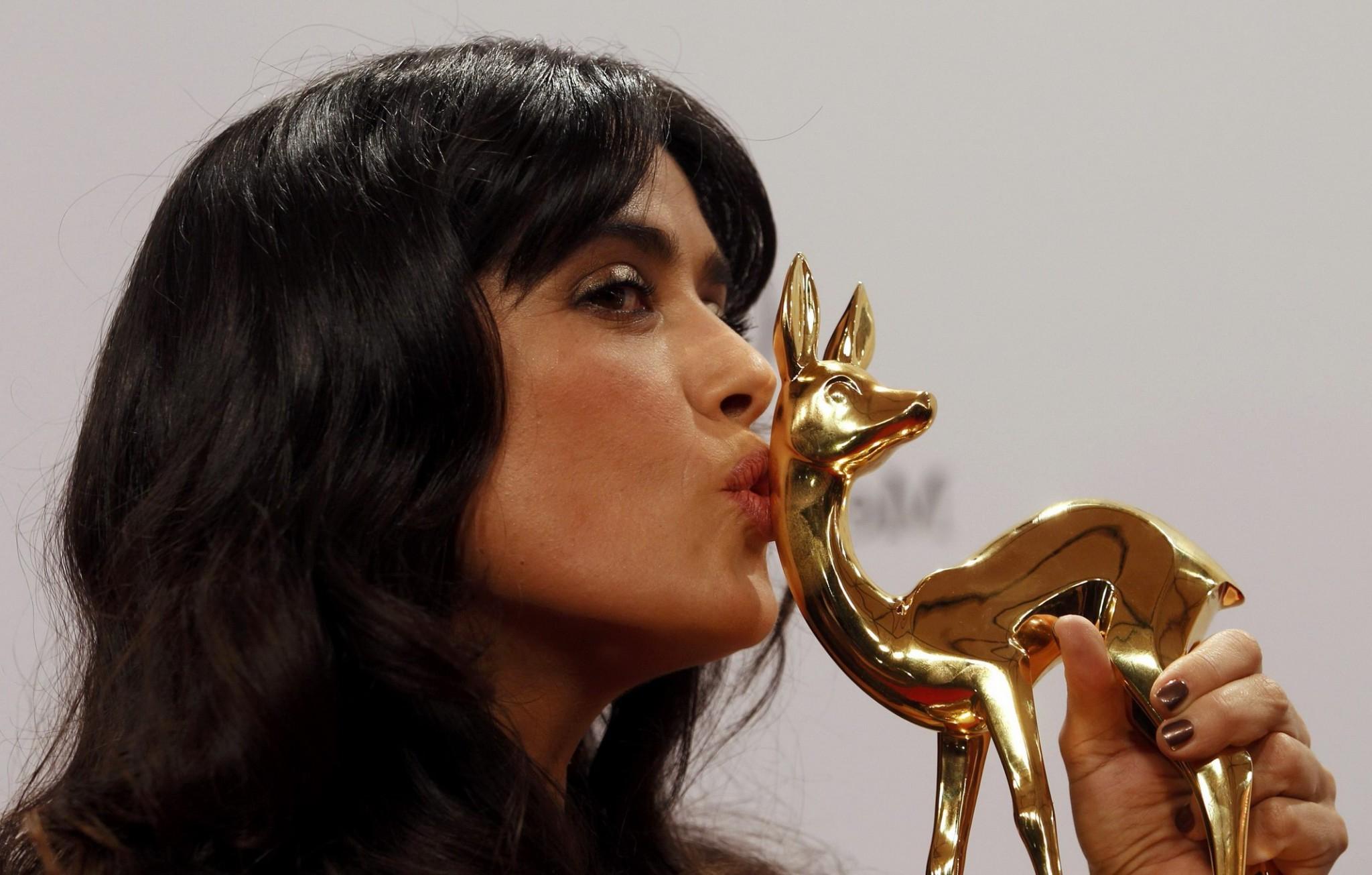 10P Salma Hayek showing huge cleavage at the 2012 Bambi Awards in Duesseldorf