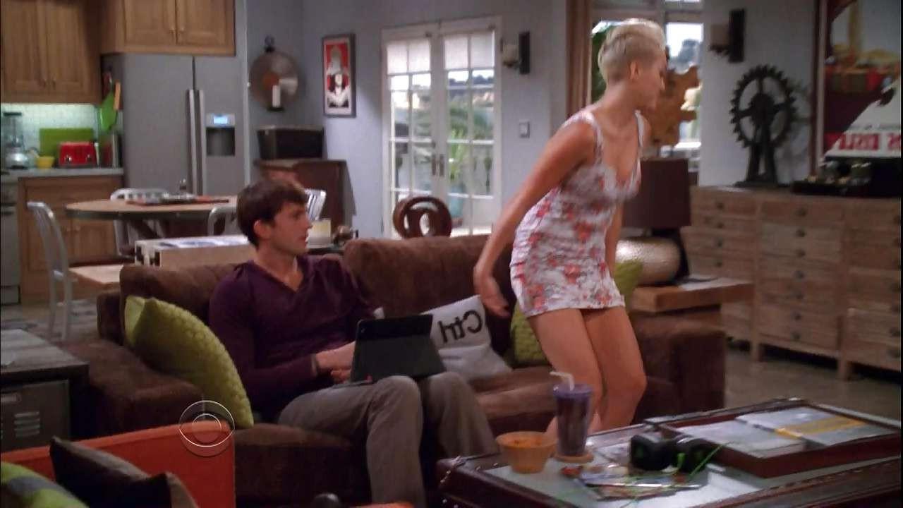 9P Miley Cyrus exposing huge cleavage and sexy ass in underwear