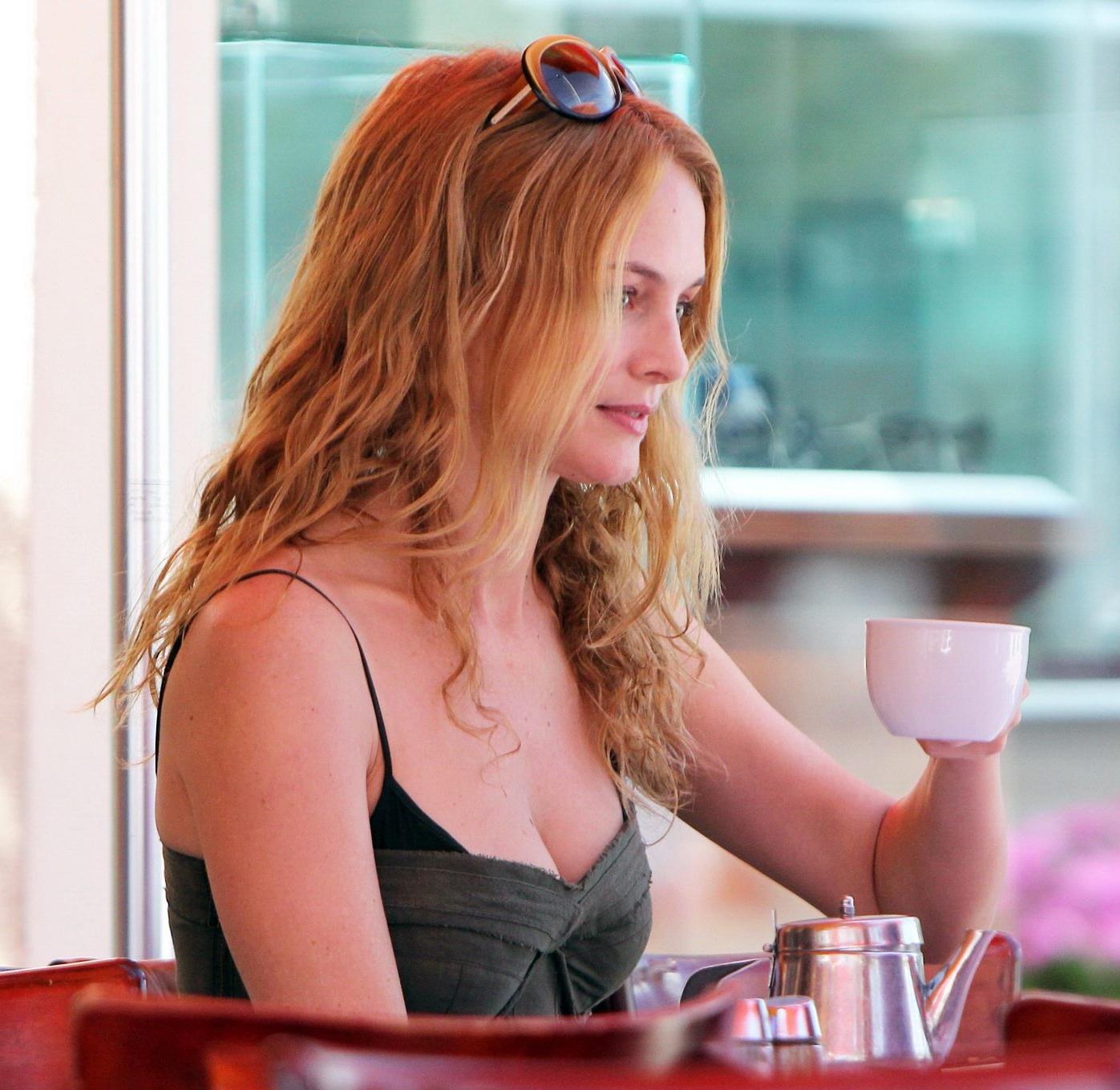 10P Heather Graham showing cleavage at the restaurant in Los Angeles