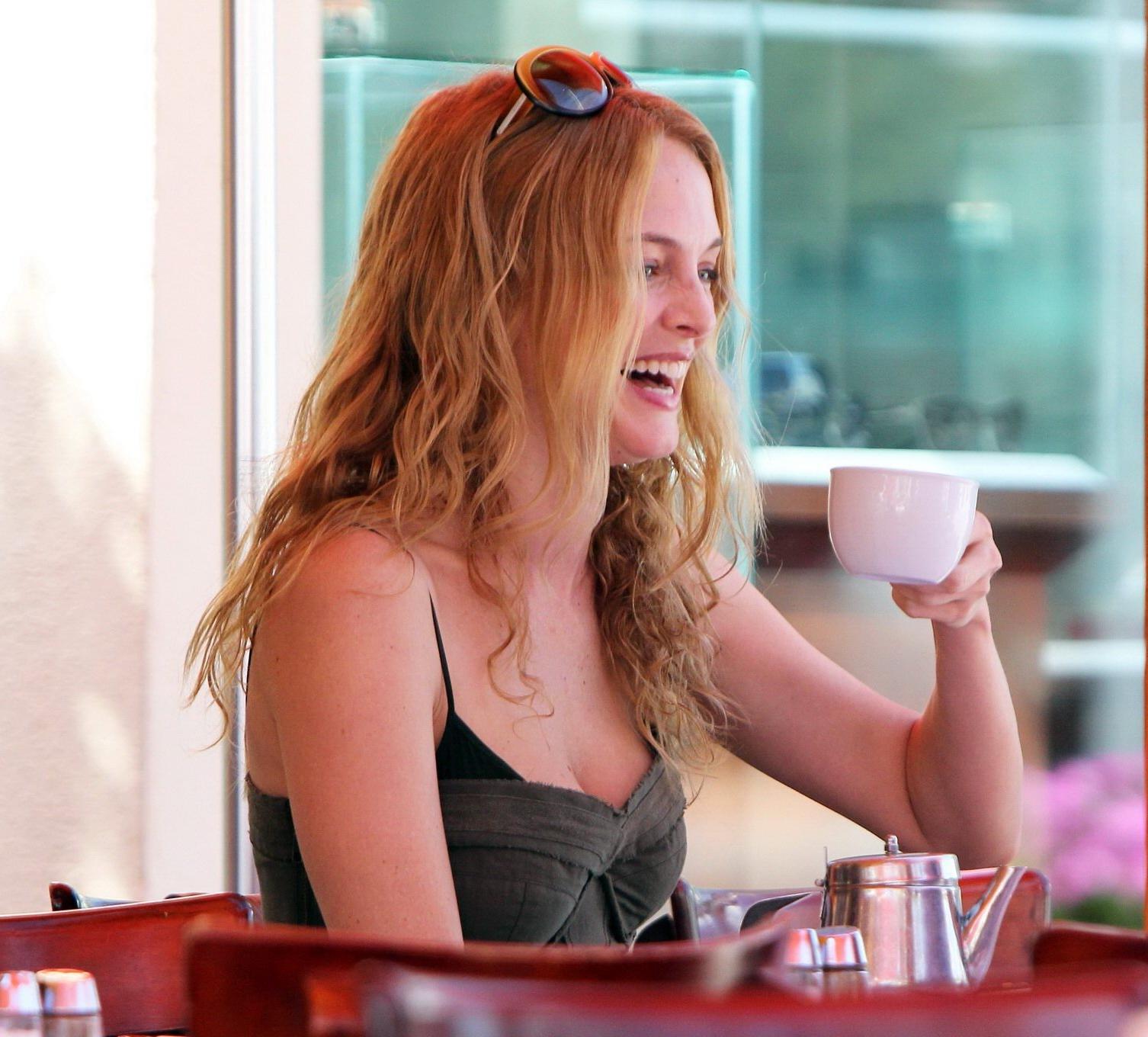 10P Heather Graham showing cleavage at the restaurant in Los Angeles
