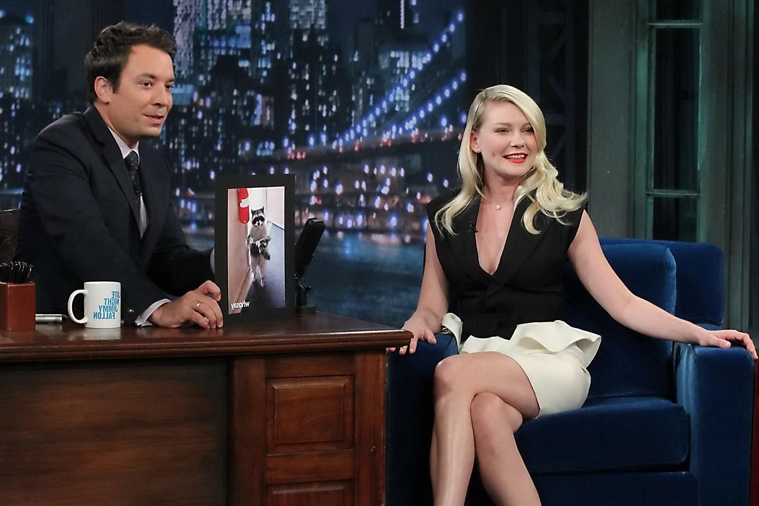 10P Kirsten Dunst upskirt and showing big cleavage at Late Night with Jimmy Fallon