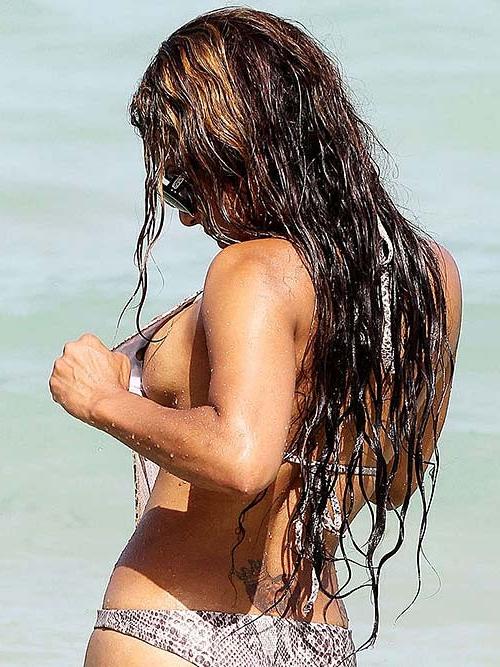 8P Christina Milian sexy bikini and nipple slip paparazzi photos