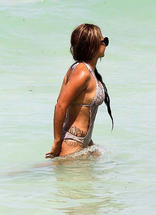 8P Christina Milian sexy bikini and nipple slip paparazzi photos
