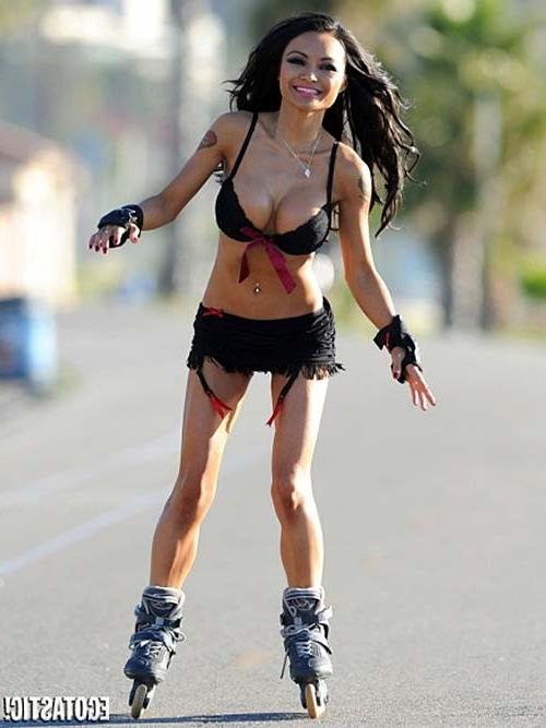 16P Tila Tequila exposing awesome body and nipple slip while rollering