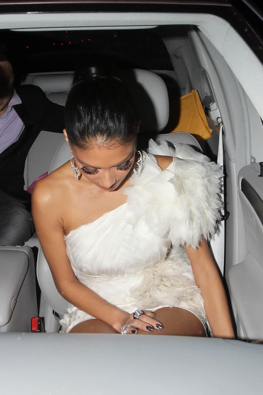 16P Nicole Scherzinger flashing her panties outside Beso Restaurant in LA