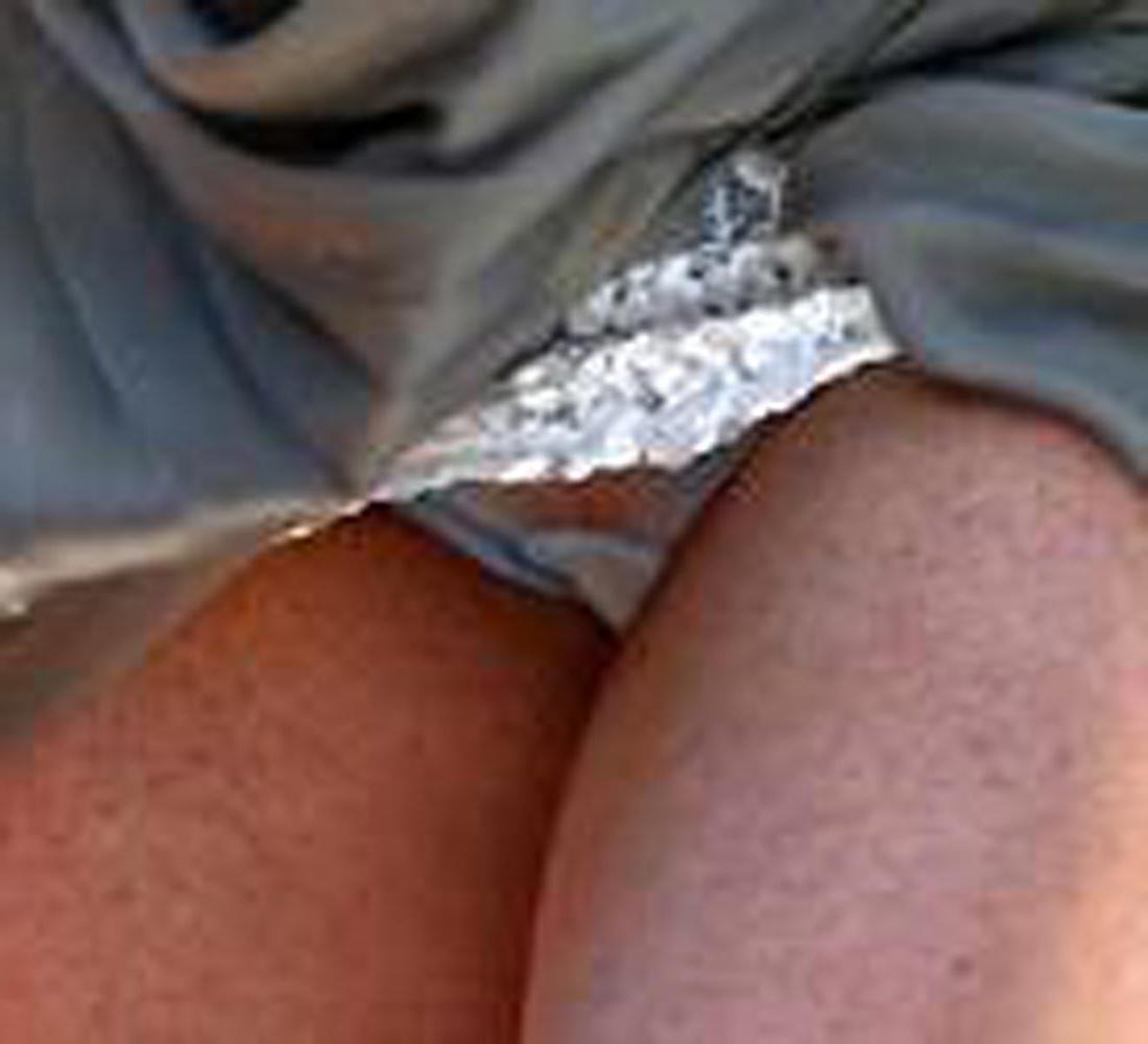 16P Lindsay Lohan awesome public nipple slip