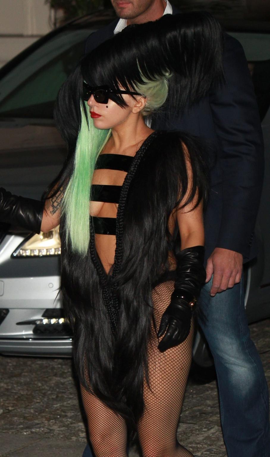 16P Lady Gaga sighting in London wearing skimpy outfit