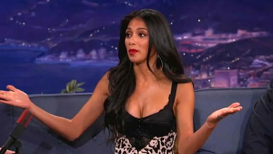 16P Nicole Scherzinger exposing her very sexy and massive cleavage