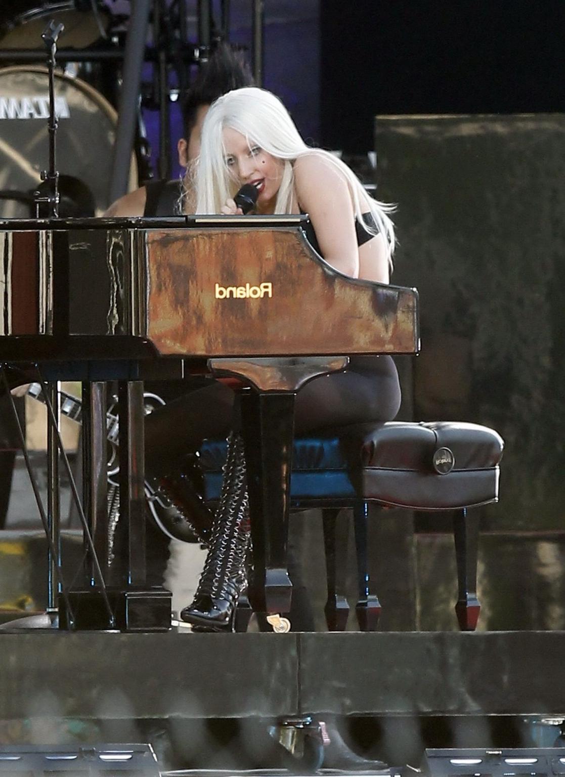 16P Lady Gaga shows off her ass in thong  pantyhose performing on Jimmy Kimmel Live 