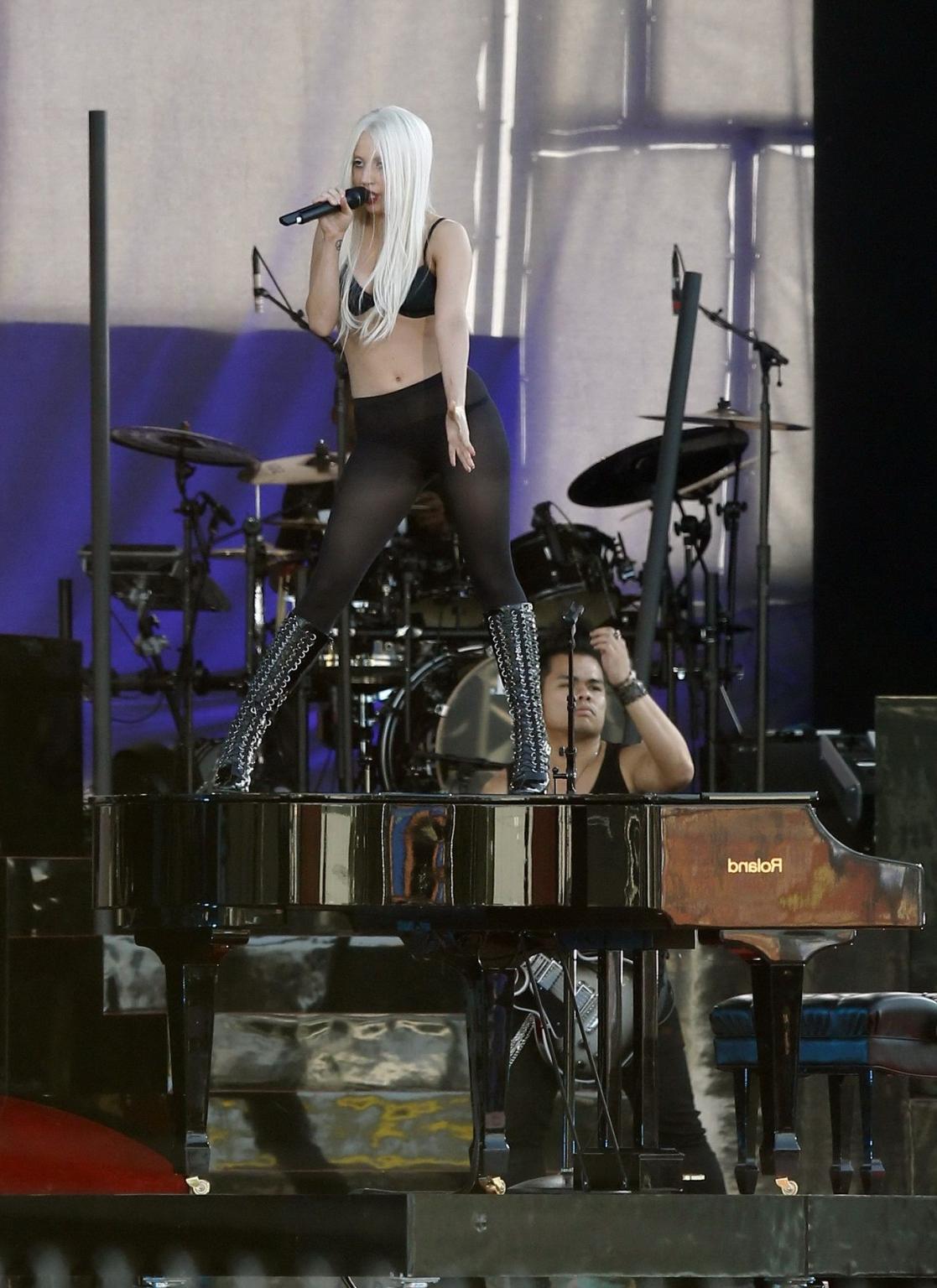 16P Lady Gaga shows off her ass in thong  pantyhose performing on Jimmy Kimmel Live 