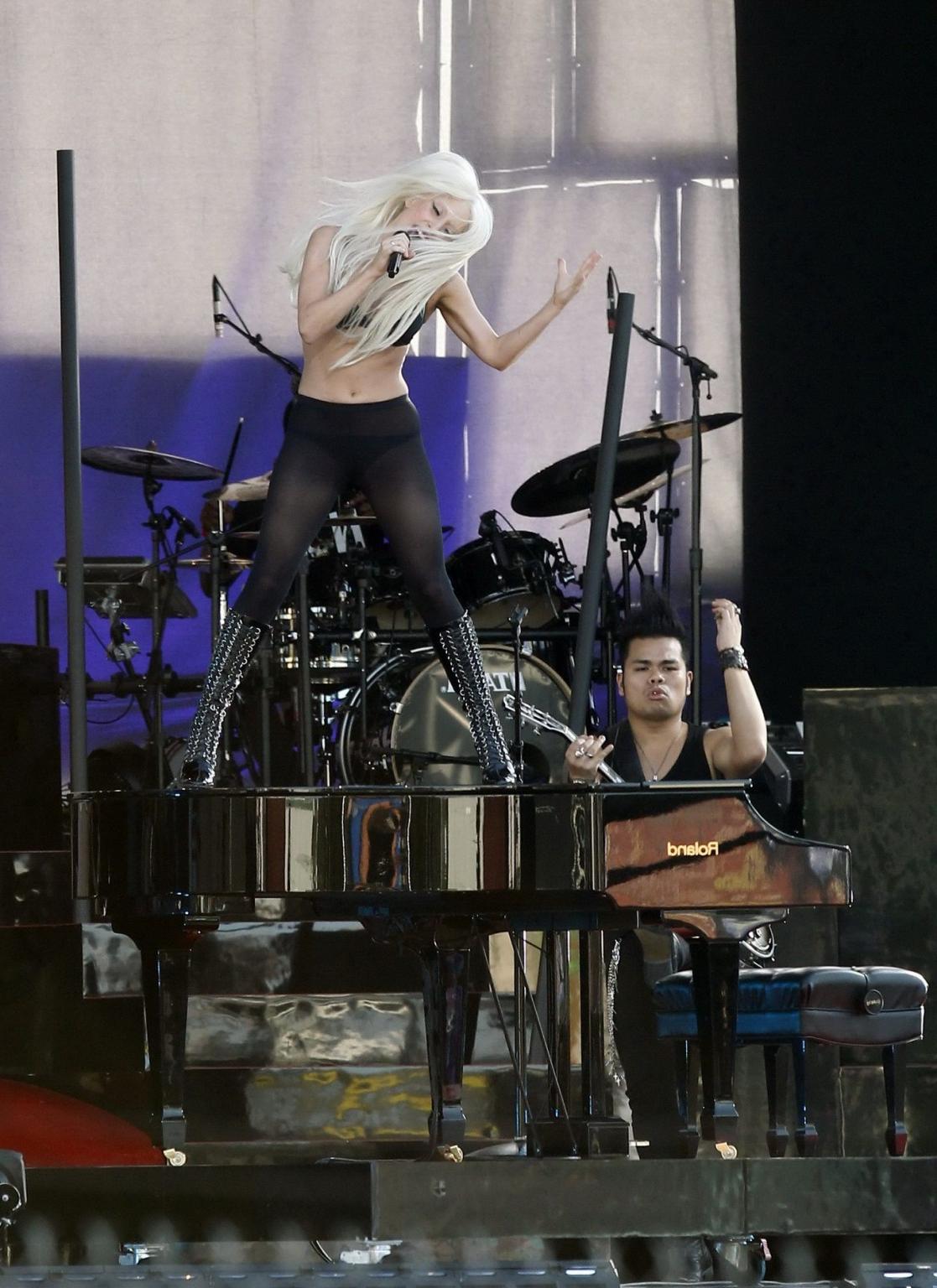 16P Lady Gaga shows off her ass in thong  pantyhose performing on Jimmy Kimmel Live 