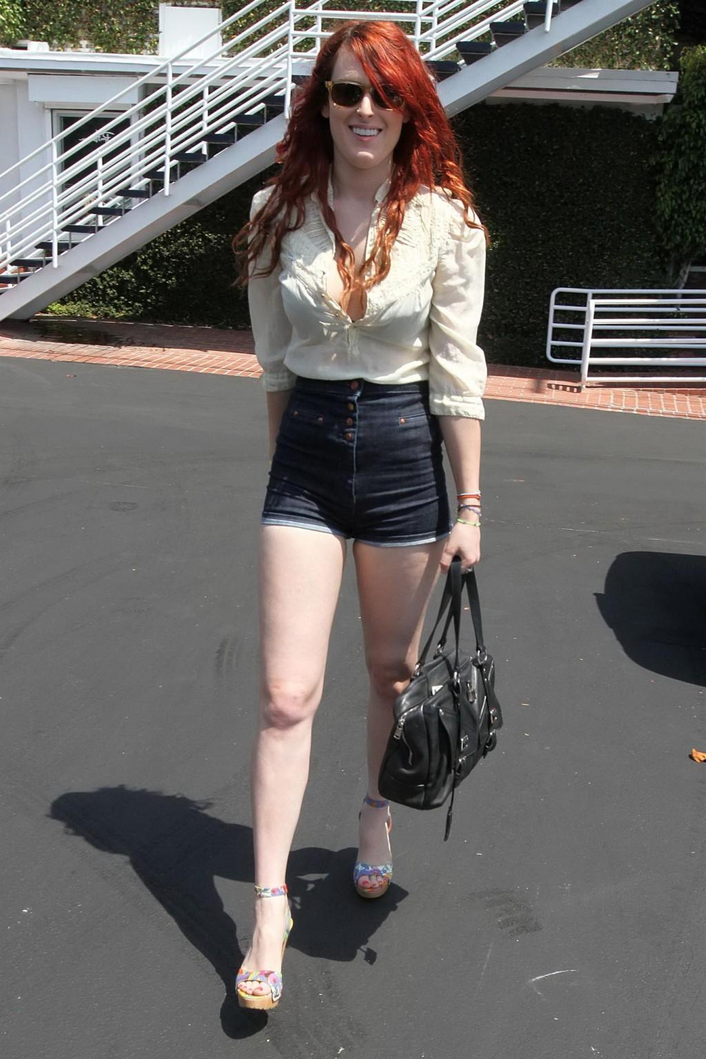 16P Rumer Willis shows huge cleavage leaving Fred Segal in LA