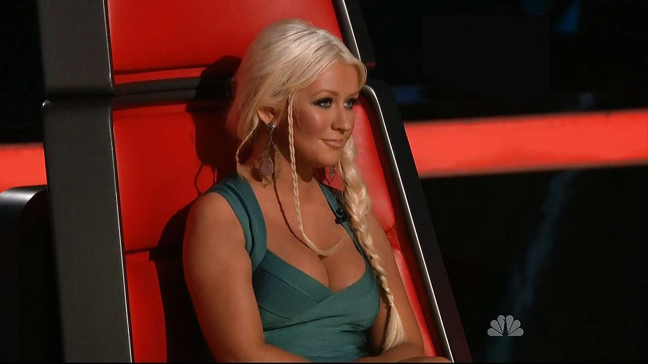 16P Christina Aguilera looking very busty and big cleavage in green dress