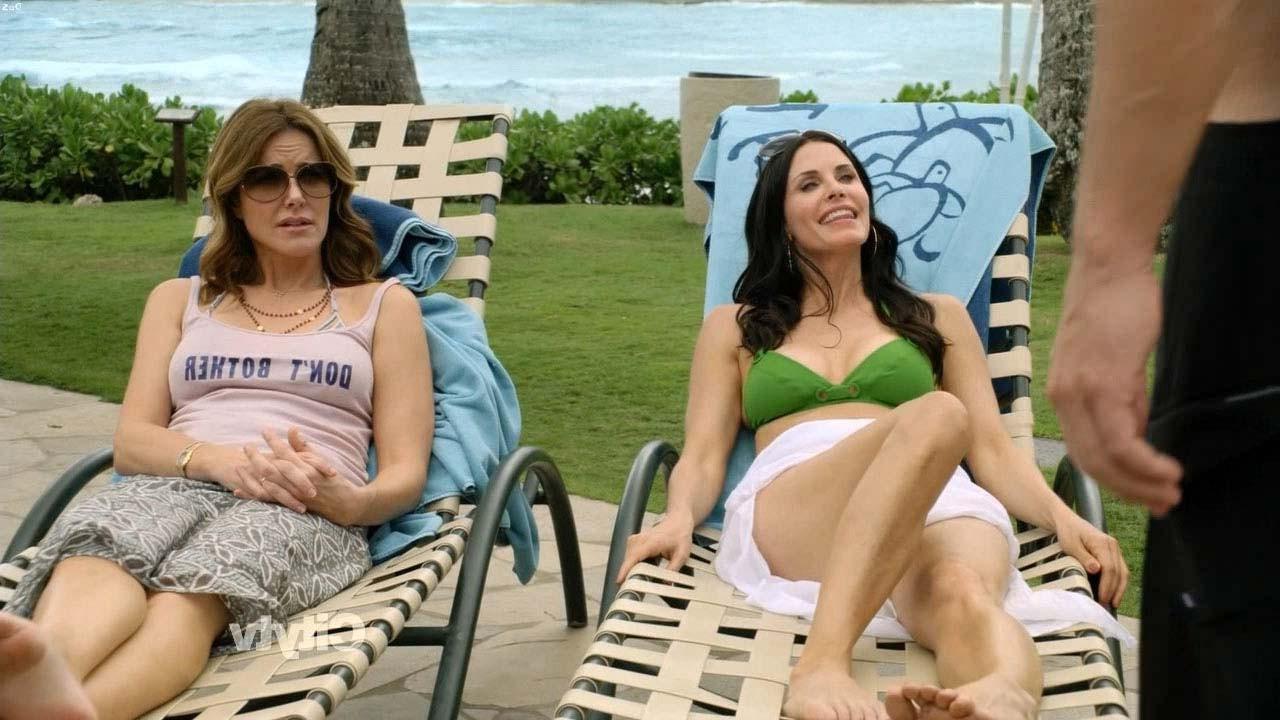16P Courteney Cox looking sexy in various bikini and nipple slip on beach paparazzi 