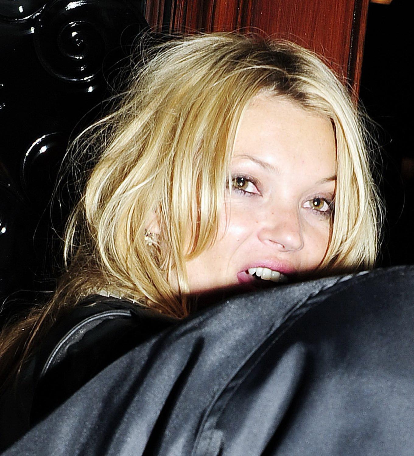 16P Kate Moss nip-slip  upskirt leaving Lady Gaga's private party in London