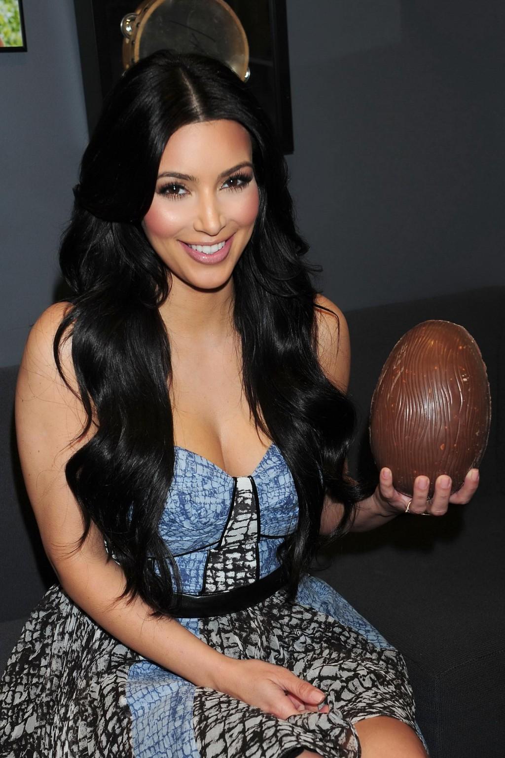 16P Kim Kardashian shows cleavage while guesting at SiriusXM Radio