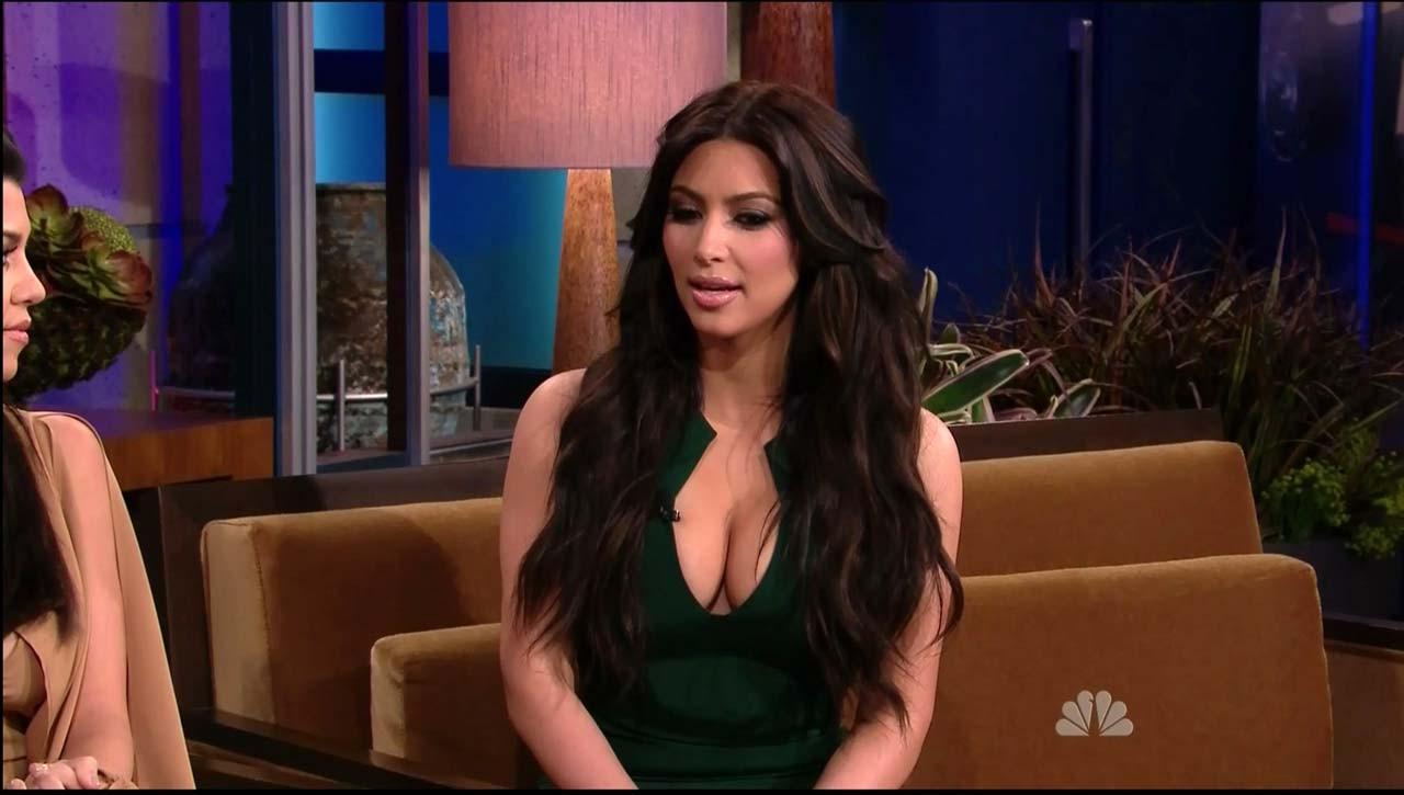 16P Kim Kardashian exposing fucking sexy body and mega cleavage in evening dress